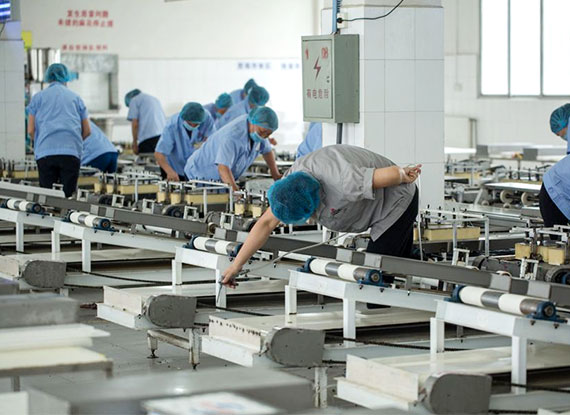 用技術(shù)贏得市場、以服務(wù)贏得客戶、用誠信贏得口碑